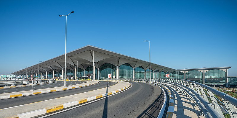 اسم المطار الثالث في اسطنبول